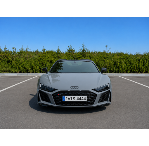 23년식 아우디 R8 스파이더